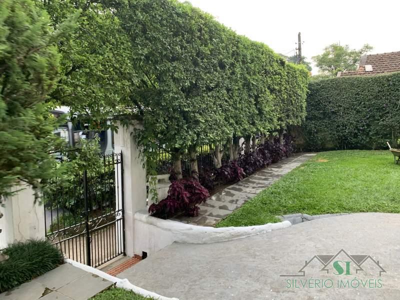 Casa à venda e aluguel com 5 quartos, 200m² - Foto 6
