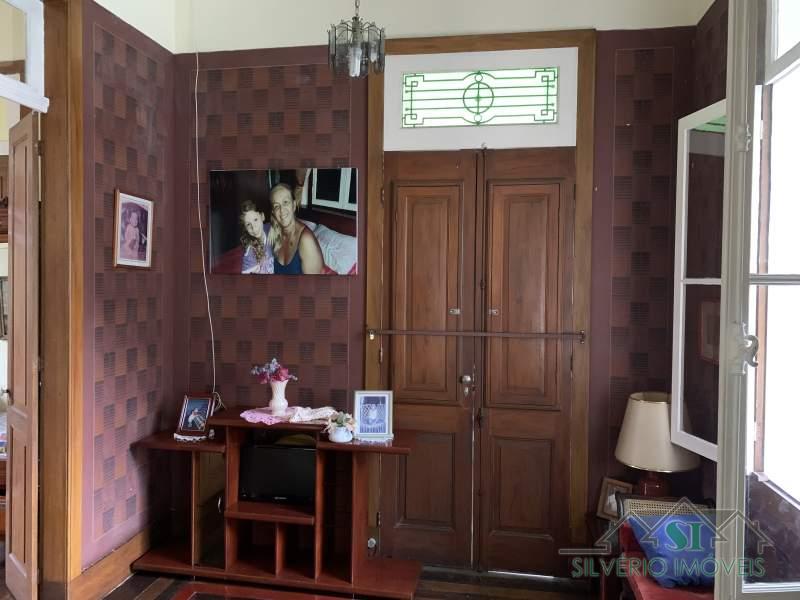Casa à venda e aluguel com 5 quartos, 200m² - Foto 21