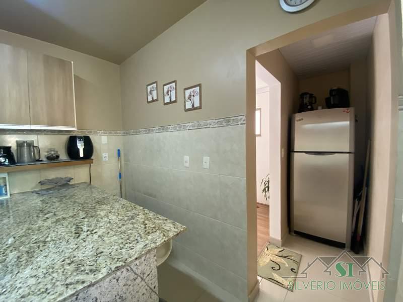 Casa à venda com 3 quartos, 172m² - Foto 3