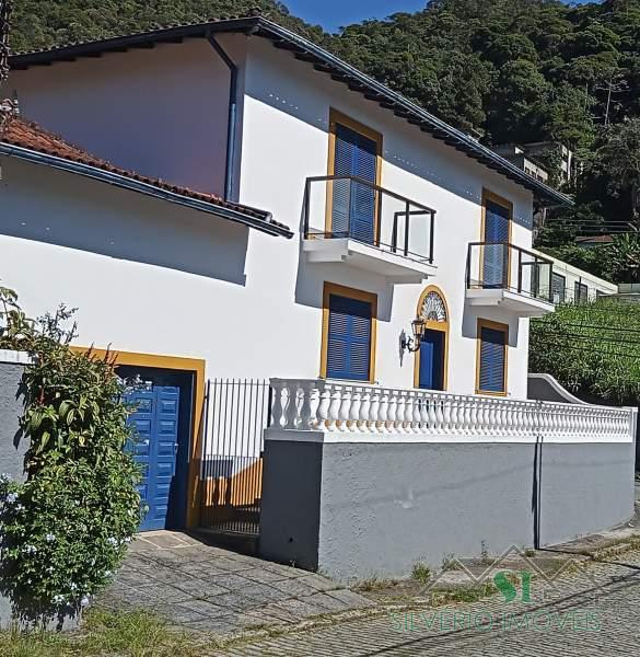 Casa em Valparaíso - Petrópolis/RJ  - 5 Quartos