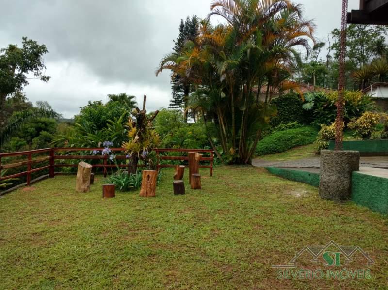 Casa à venda com 5 quartos, 700m² - Foto 4