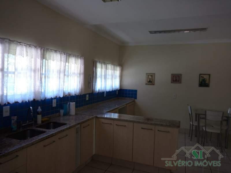 Casa à venda com 5 quartos, 700m² - Foto 9