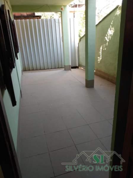 Casa à venda com 2 quartos, 75m² - Foto 5