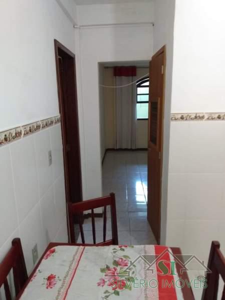 Casa à venda com 2 quartos, 75m² - Foto 10