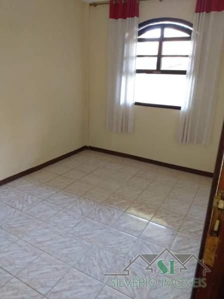 Casa à venda com 2 quartos, 75m² - Foto 12