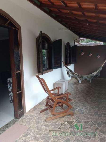 Casa à venda com 2 quartos, 75m² - Foto 13