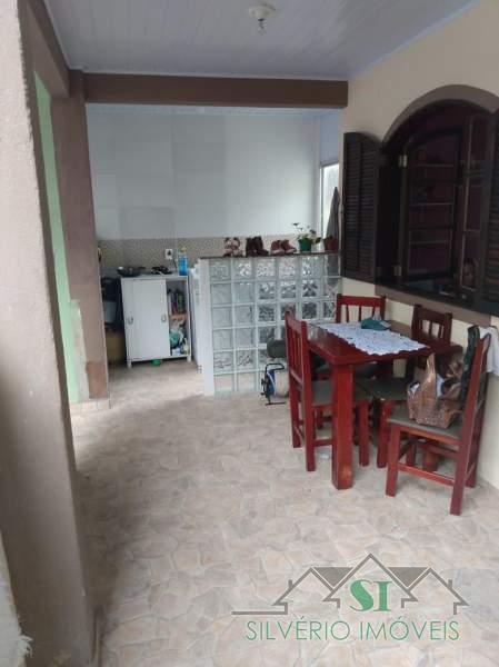 Casa à venda com 2 quartos, 75m² - Foto 18