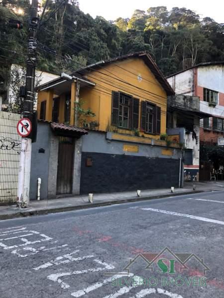 Casa em Centro - Petrópolis/RJ  - 2 Quartos