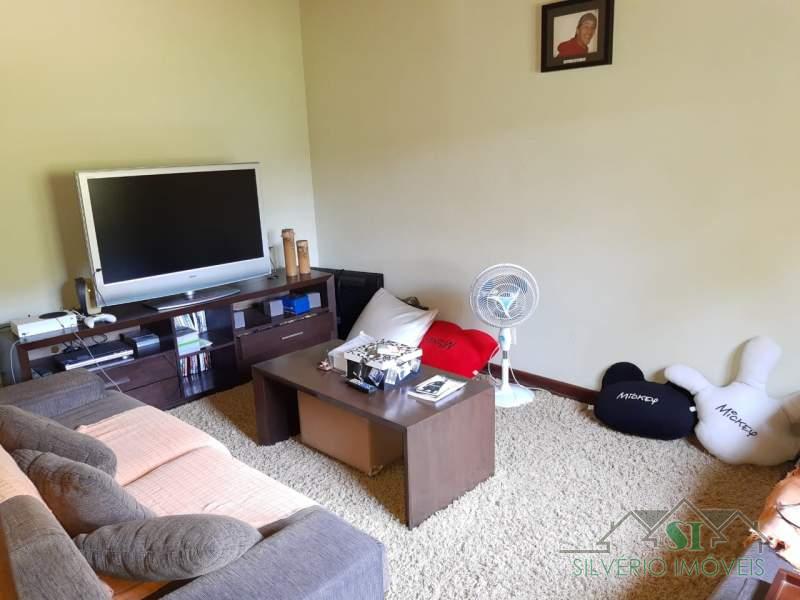 Casa à venda com 4 quartos, 280m² - Foto 9