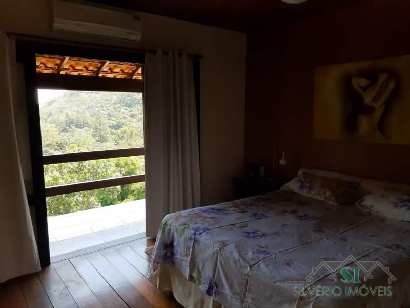 Casa à venda com 4 quartos, 280m² - Foto 13
