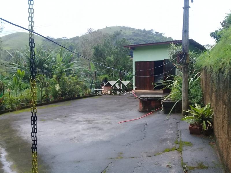 Casa à venda com 4 quartos, 186m² - Foto 3