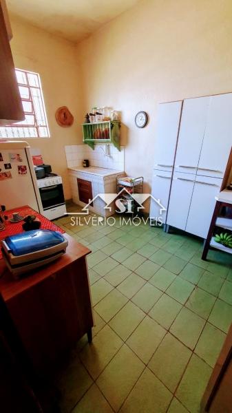 Casa à venda com 4 quartos, 186m² - Foto 23