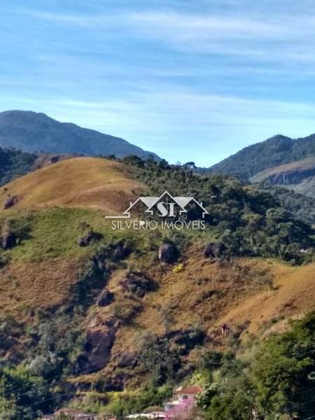 Terreno em Caxambú - Petrópolis/RJ 
