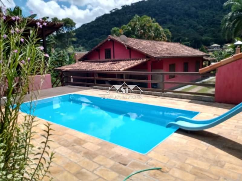Sítio em Pedro do Rio - Petrópolis/RJ  - 2 Quartos
