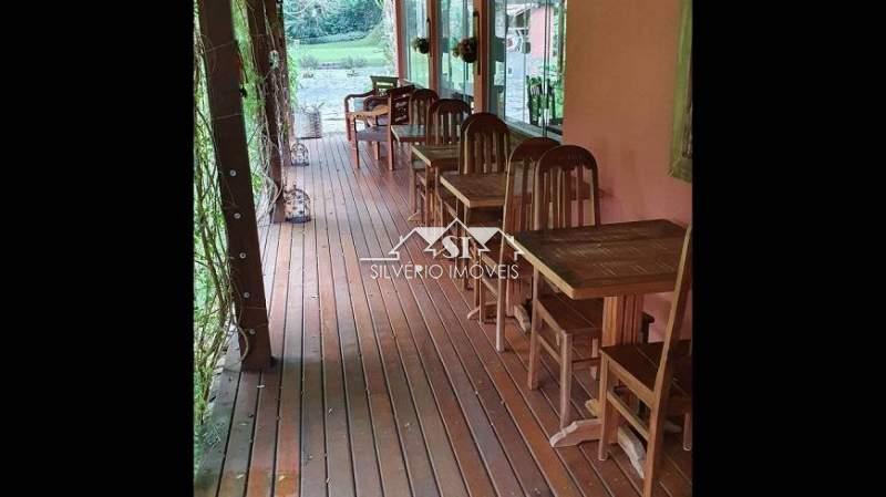 Casa à venda com 6 quartos, 700m² - Foto 6