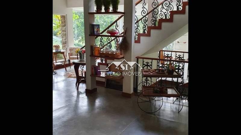 Casa à venda com 6 quartos, 700m² - Foto 21