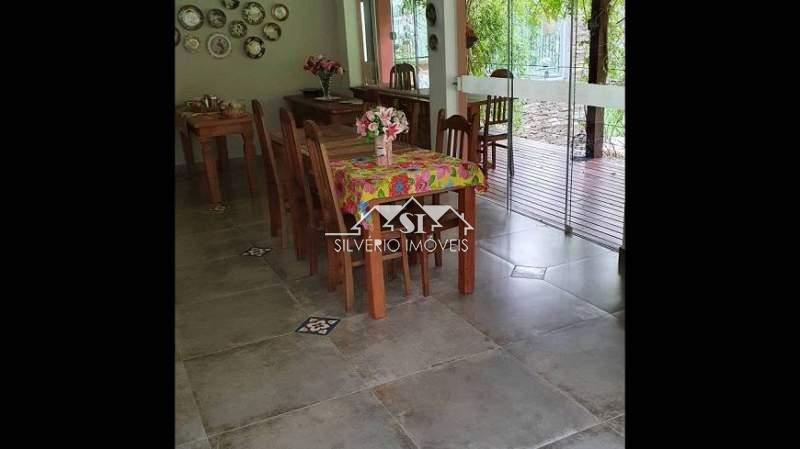 Casa à venda com 6 quartos, 700m² - Foto 27