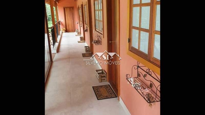 Casa à venda com 6 quartos, 700m² - Foto 45