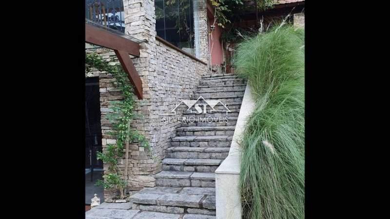 Casa à venda com 6 quartos, 700m² - Foto 47