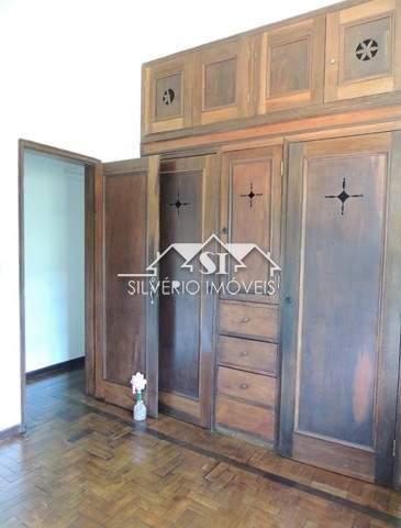 Casa à venda com 5 quartos, 335m² - Foto 14