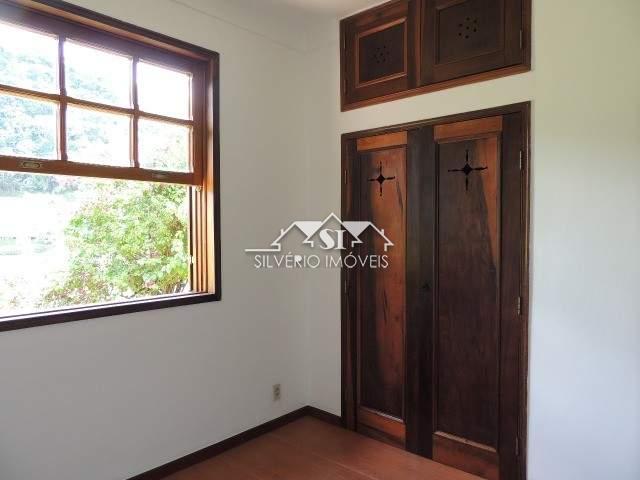 Casa à venda com 5 quartos, 335m² - Foto 16
