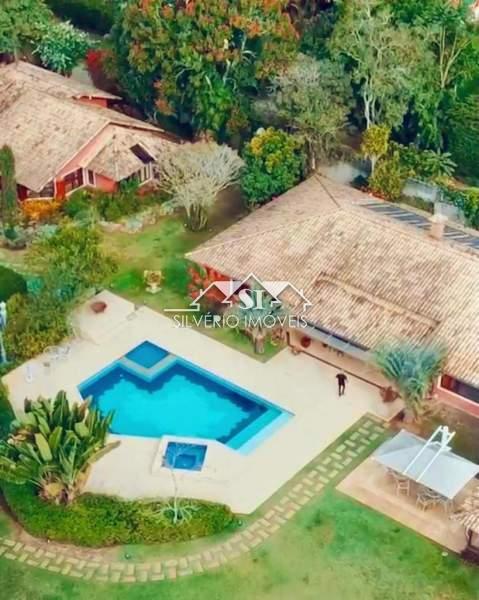 Casa à venda com 9 quartos, 1200m² - Foto 3