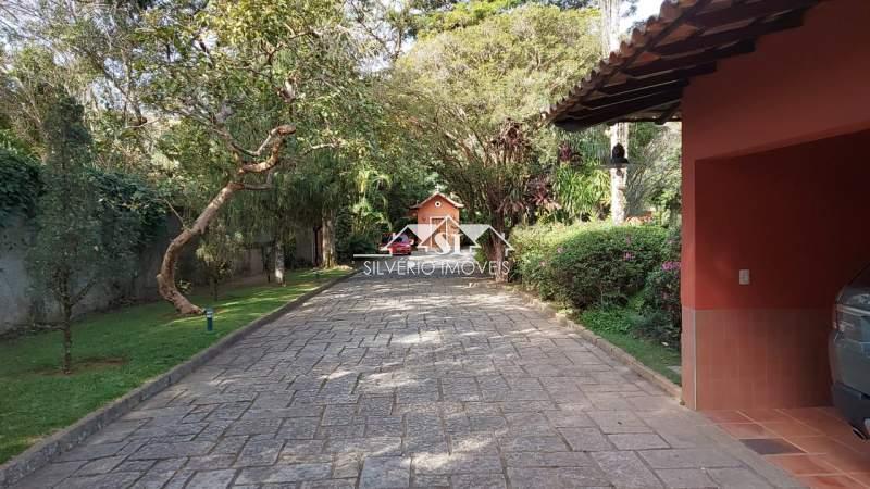 Casa à venda com 9 quartos, 1200m² - Foto 6