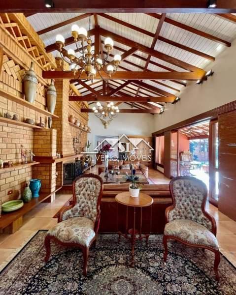 Casa à venda com 9 quartos, 1200m² - Foto 14