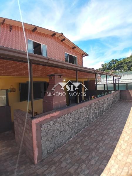Casa à venda com 3 quartos, 80m² - Foto 11