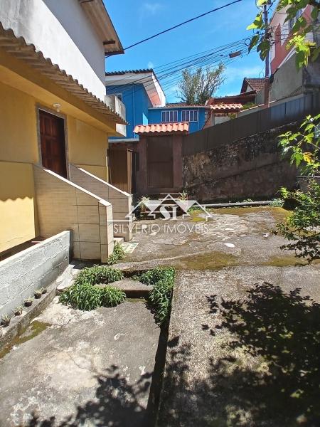 Casa à venda com 3 quartos, 80m² - Foto 26