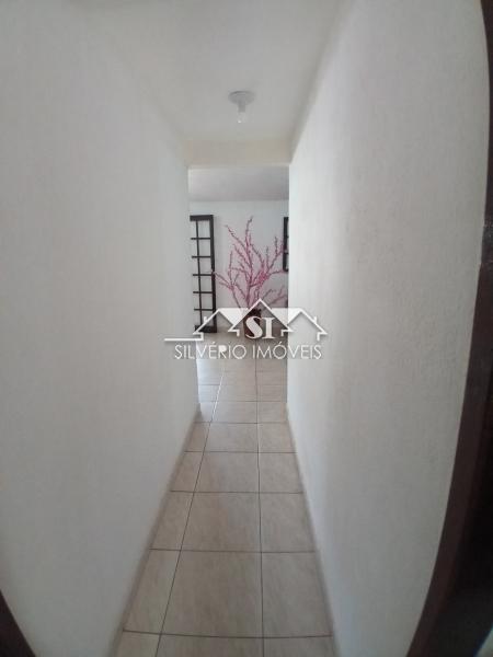 Casa à venda com 3 quartos, 80m² - Foto 17
