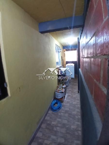 Casa à venda com 3 quartos, 80m² - Foto 20