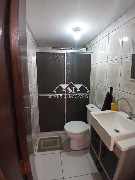 Casa à venda com 3 quartos, 80m² - Foto 24