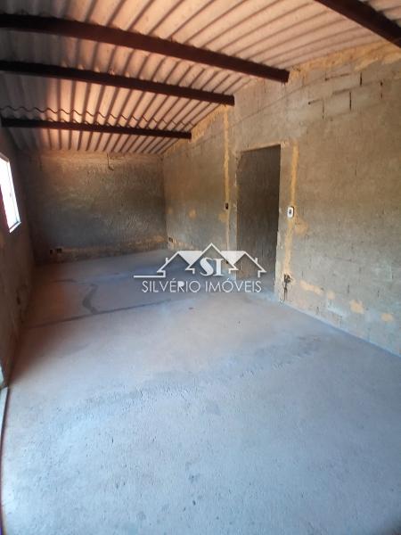 Casa à venda com 3 quartos, 80m² - Foto 33