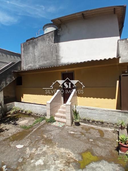 Casa à venda com 3 quartos, 80m² - Foto 27