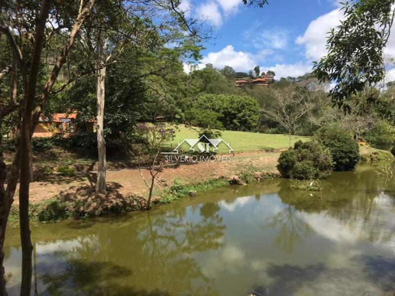 Casa à venda com 6 quartos, 474m² - Foto 9