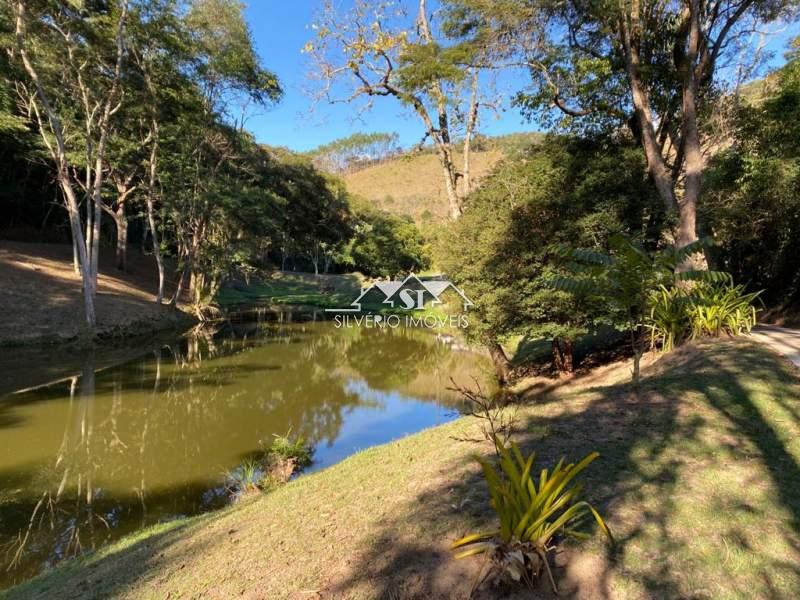 Casa à venda com 6 quartos, 474m² - Foto 22