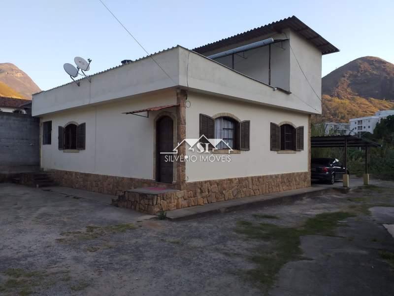 Casa à venda com 3 quartos, 398m² - Foto 5