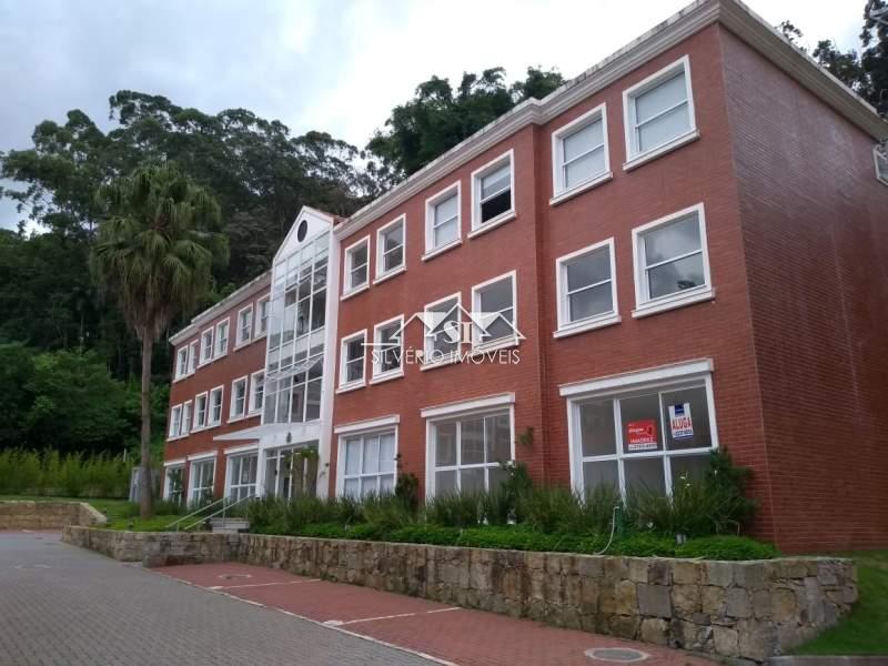 Sala  em Quarteirão Brasileiro - Petrópolis/RJ 