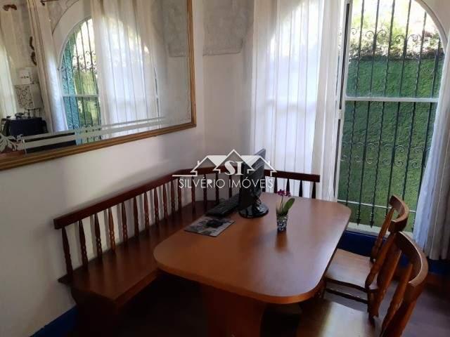 Casa à venda com 5 quartos, 300m² - Foto 2