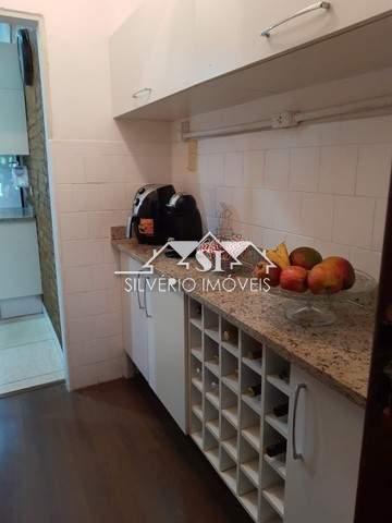 Casa à venda com 5 quartos, 300m² - Foto 4