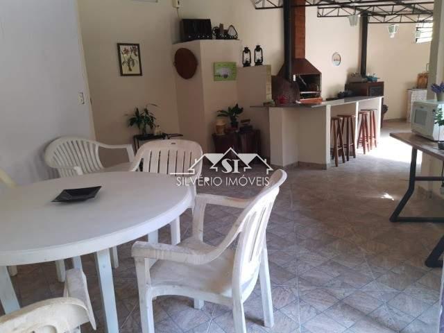 Casa à venda com 5 quartos, 300m² - Foto 10