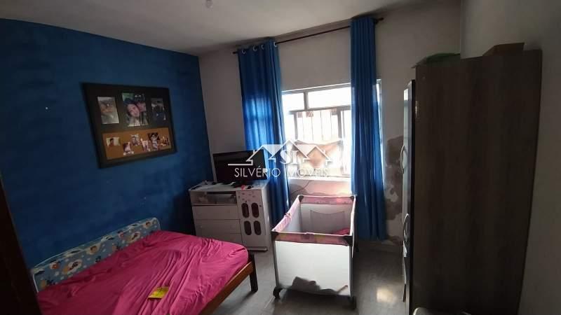 Casa à venda com 3 quartos, 200m² - Foto 10