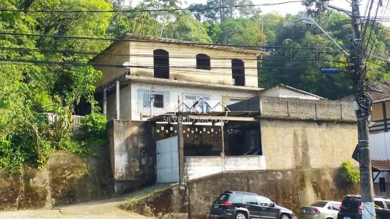 Casa em Quitandinha - Petrópolis/RJ  - 3 Quartos