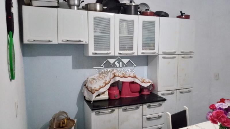 Casa à venda com 2 quartos, 93m² - Foto 8