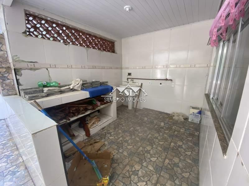 Casa à venda com 5 quartos, 103m² - Foto 6