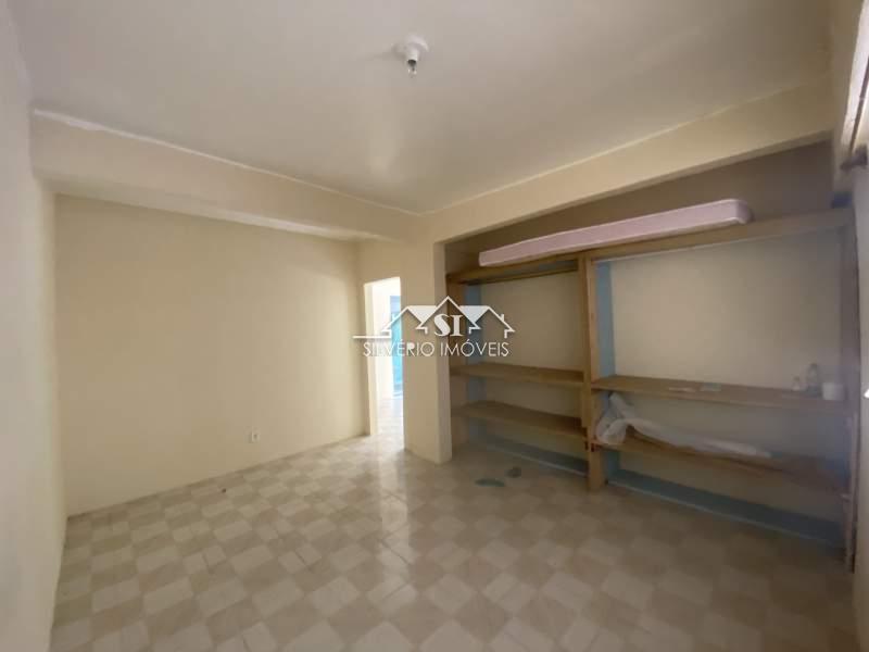 Casa à venda com 5 quartos, 103m² - Foto 10