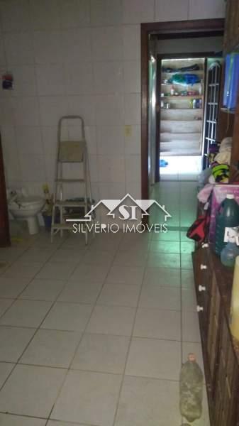 Casa à venda com 5 quartos, 103m² - Foto 16