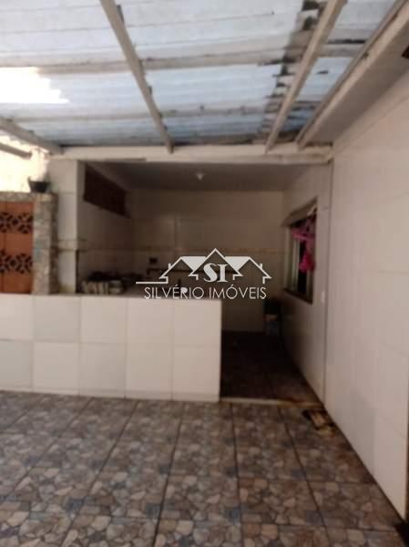 Casa à venda com 5 quartos, 103m² - Foto 25
