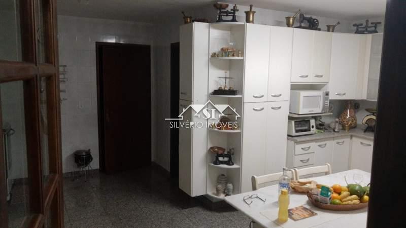 Casa à venda com 3 quartos, 498m² - Foto 12